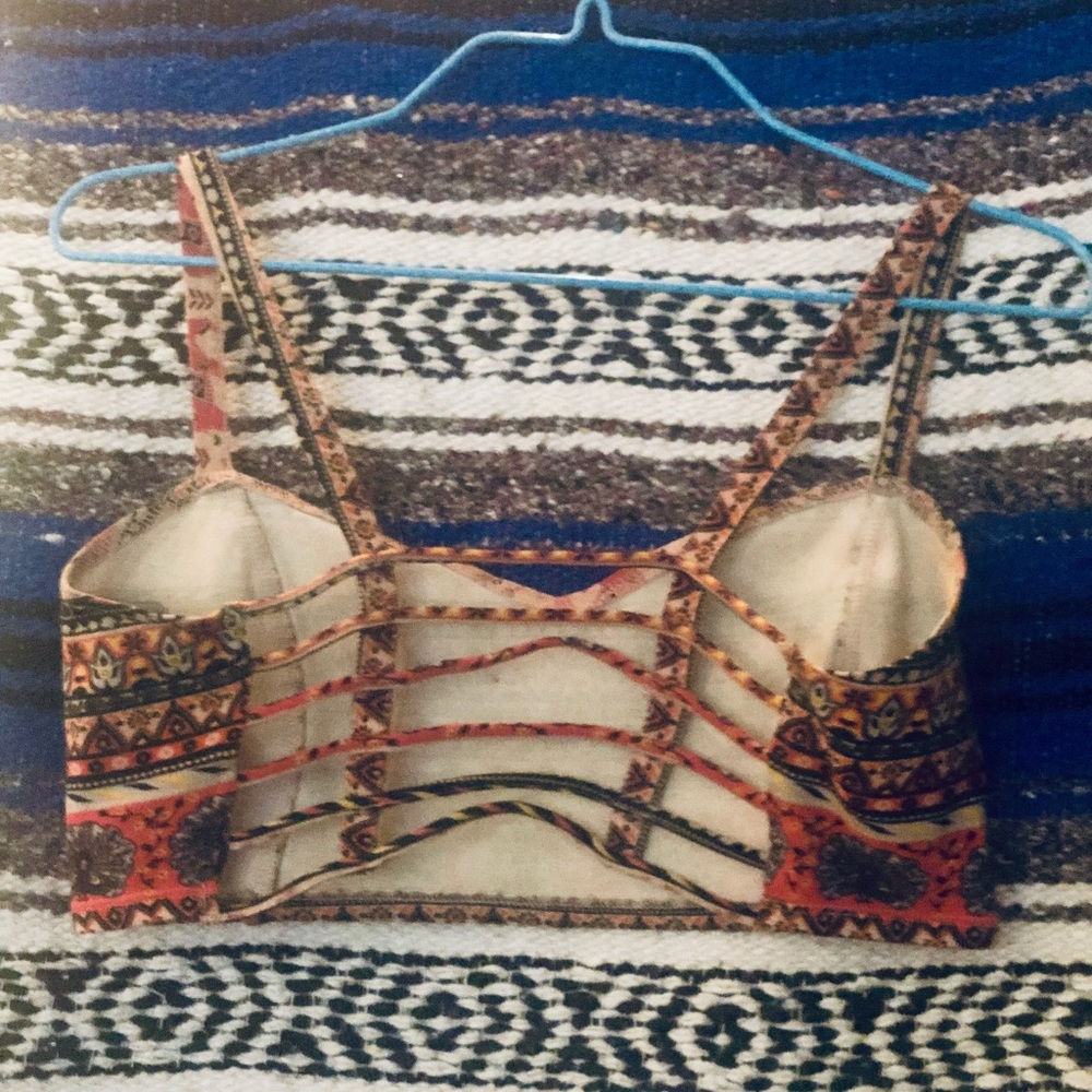 Patterned bralette/Crop Top - Picture 6 of 7